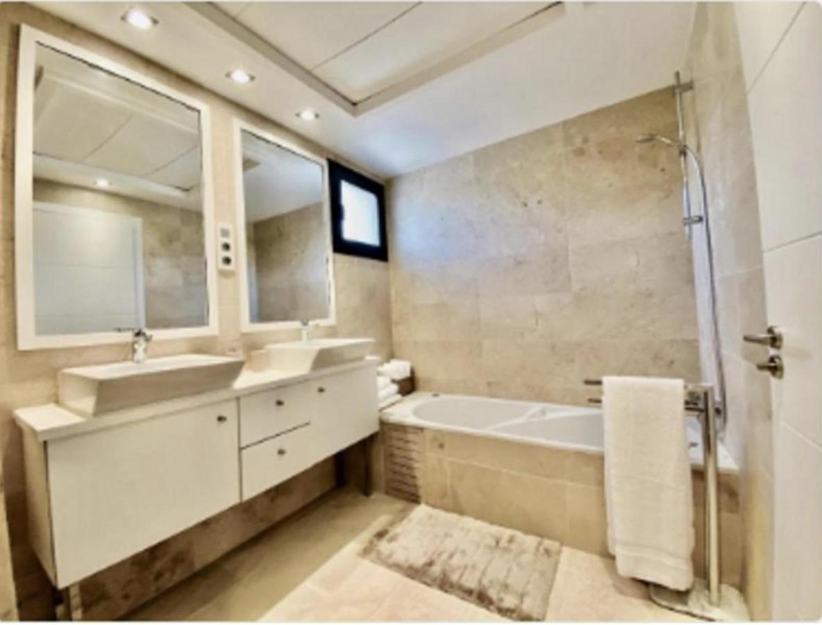 Premium Luxury-Casares Del Mar-Seaside Apartment Баия-де-Касарес Экстерьер фото