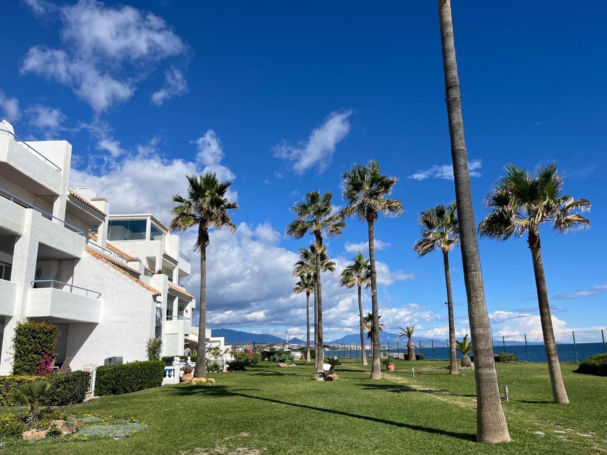 Premium Luxury-Casares Del Mar-Seaside Apartment Баия-де-Касарес Экстерьер фото